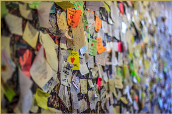 Post-it notes wall of love