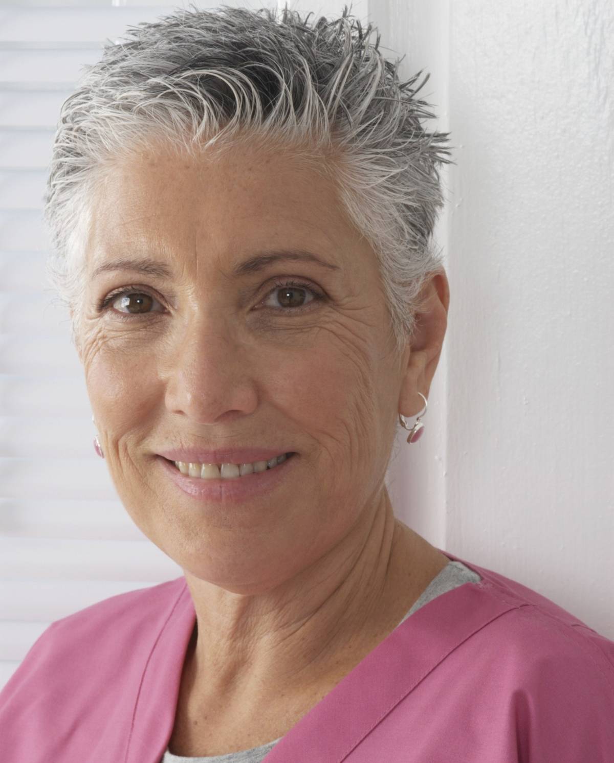 Very Short Hairstyles For Older Women To Keep You Young At Heart