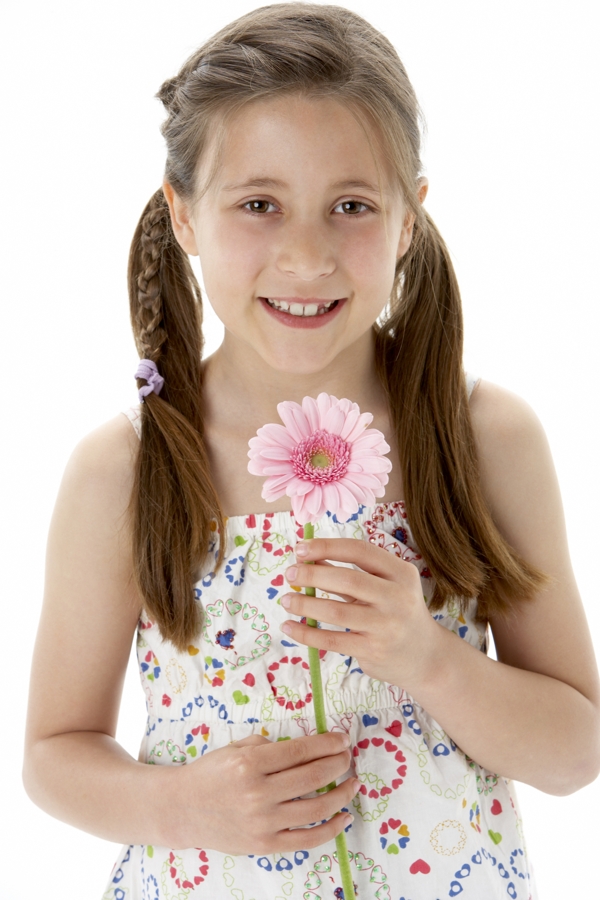 Extremely Lovable and Cute Flower Girl Hairstyles for 