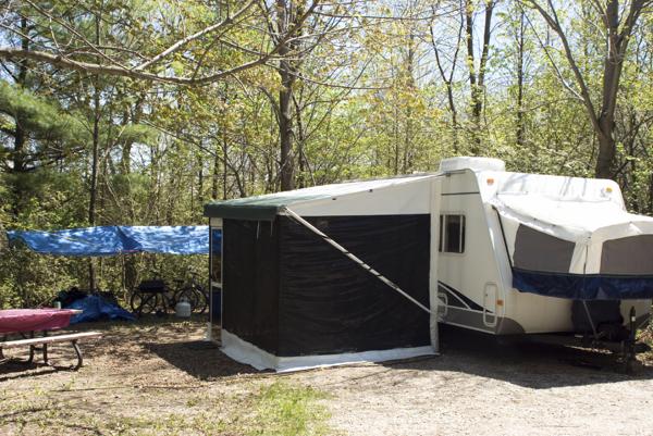 Folding campers and trailer tents